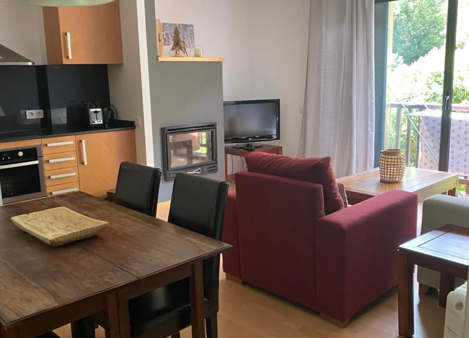 Apartament Hug Roger Valencia D'Aneu Spain