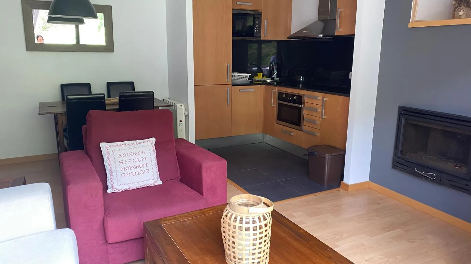 Apartment Apartament Hug Roger Valencia D'Aneu