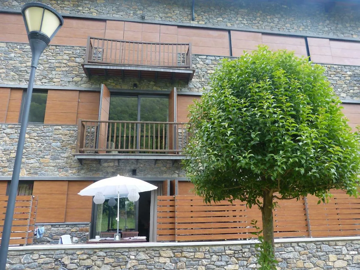 Apartament Hug Roger Valencia D'Aneu Apartment